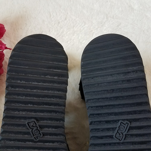 Teva Flatform Mevia Sandals - Picture 4 of 9